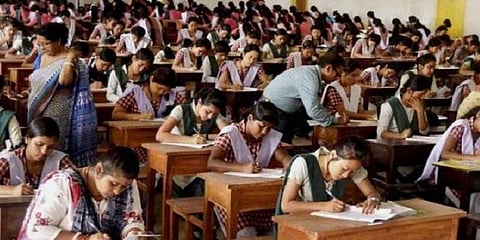 முதல்முறையாக பிற்பகலில் தொடங்கியது 10 ஆம் வகுப்பு பொதுத்தேர்வு