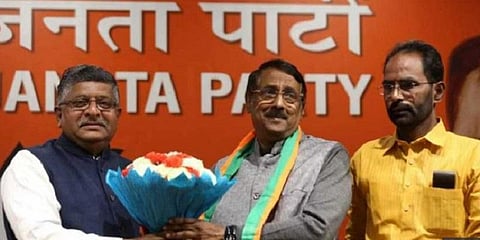 பாஜகவில் இணைந்தார் காங். மூத்த தலைவர் டாம் வடக்கன்