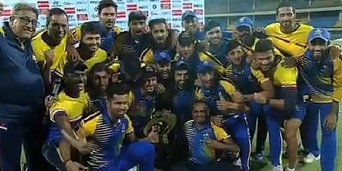 மயங்க் விளாசல்: முஷ்டாக் அலி கோப்பையை வென்றது கர்நாடகா!