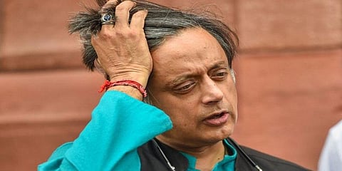 பாஜகவில் இணைந்த காங்கிரஸ் எம்.பி சசிதரூரின் உறவினர்கள்