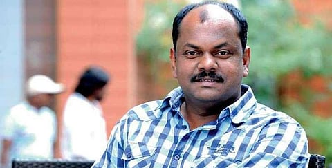 நள்ளிரவில் தாக்குதல்: ’36 வயதினிலே’ பட இயக்குனருக்கு தயாரிப்பாளர் சங்கம் தடை!