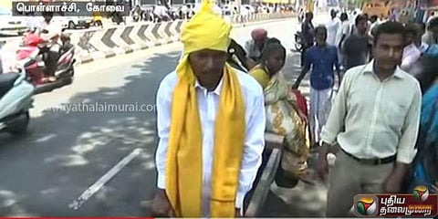 நூதன முறையில் வேட்பு மனுத் தாக்கல் செய்த சுயேட்சை வேட்பாளர்