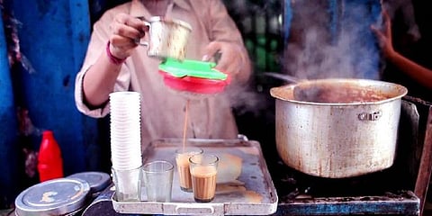 சூடாக தேநீர் அருந்துவதால் புற்றுநோய் வர 90% வாய்ப்பு!