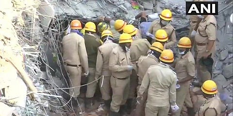 தார்வார் விபத்து: 62 மணி நேரத்துக்குப் பின் உயிருடன் மீட்கப்பட்ட இளைஞர்!