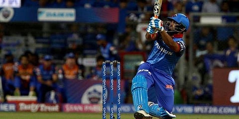 213 ரன்கள் குவித்த டெல்லி : ரிஷாப் பண்ட் மரண அடி !