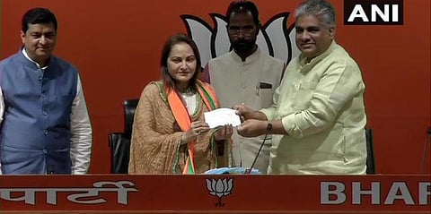 பாஜகவில் இணைந்தார் நடிகை ஜெயப்பிரதா!