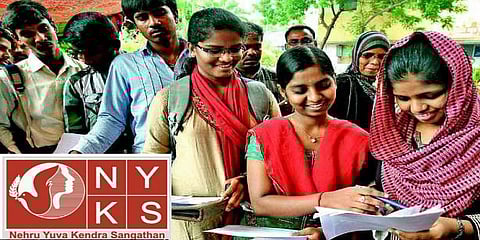 நேரு யுவ கேந்த்ராவில் வேலை: அதிகபட்சமாக ஒரு லட்சத்து 75 ஆயிரம் சம்பளம்!