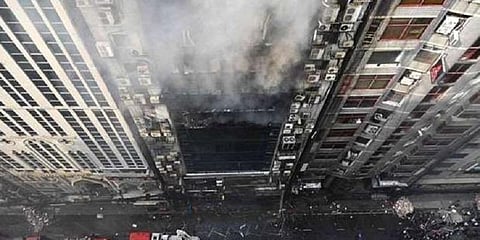 வங்கதேச அடுக்குமாடி குடியிருப்பில் தீ விபத்து : 17 பேர் பலி