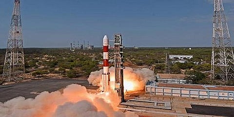 வெற்றிகரமாக விண்ணில் பாய்ந்தது பி.எஸ்.எல்.வி-சி45 !