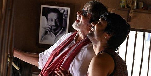 'அவர் மாஸ்டர், நாம் சீடர்கள்': சிவாஜி பற்றி அமிதாப்பின் தமிழ் ட்விட்!