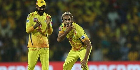 பந்துவீச்சில் மிரட்டிய சிஎஸ்கே - பரிதாபமாக சுருண்ட கொல்கத்தா