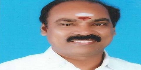 வெள்ளிக்கிழமை வரை அமமுக வேட்பாளர் மீது நடவடிக்கை இல்லை - தமிழக அரசு