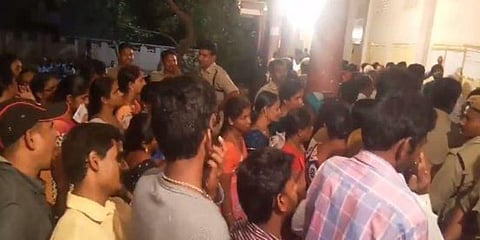 இரவிலும் வாக்குப்பதிவு : ஆந்திராவில் தேர்தல் ஆணையம் சிறப்பு அனுமதி