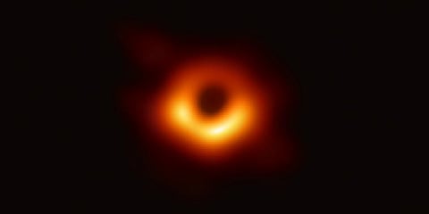 ஐன்ஸ்டீனின் தத்துவத்தை நிரூபித்த ‘போவேஹி’ கருந்துளை - சொல்வது என்ன?