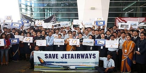கேள்விக்குறியான 15 ஆயிரம் ஜெட் ஏர்வேஸ் ஊழியர்களின் எதிர்காலம்