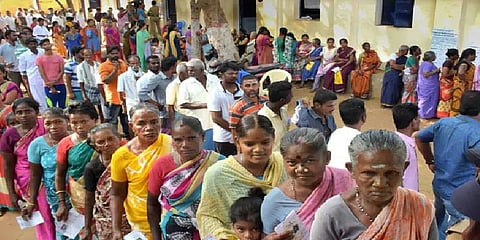 வாக்காளர் எண்ணிக்கை அதிகரித்தும் தமிழகத்தில் வாக்கு சதவிகிதம் சரிவு