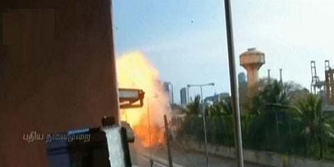 இலங்கையில் மீண்டும் குண்டுவெடிப்பு ! செயலிழக்க செய்தபோது விபரீதம்