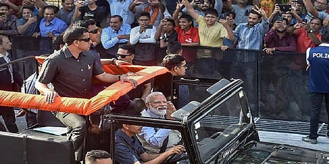 ‘வாக்களிக்க பேரணியாக சென்ற மோடி’ விளக்கம் கேட்டது தேர்தல் ஆணையம்