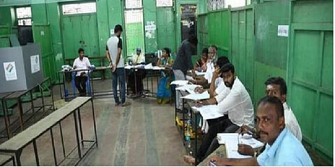 தேர்தல் பணியில் ஈடுபட்டிருந்த 40 சதவித அரசு ஊழியர்களுக்கு தபால் வாக்குகள் இல்லை ஜாக்டோ ஜியோ குற்றச்சாட்டு