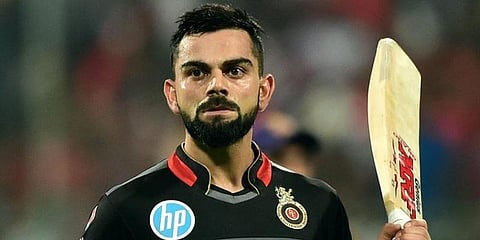 டாஸ் வென்ற பஞ்சாப் பந்துவீச்சு - கோலி 13 ரன்னில் அவுட் !