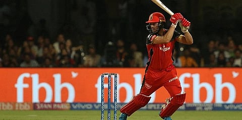 விளாசி தள்ளிய டிவில்லியர்ஸ் - 202 ரன் குவித்த பெங்களூர் அணி