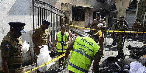 இலங்கையில் ஆயுதங்களுடன் மூன்று பேர் கைது