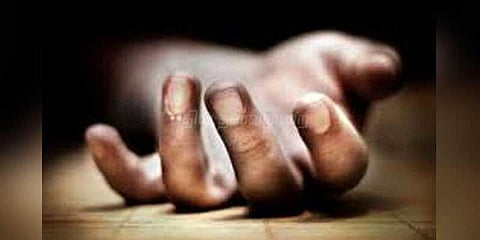 பைக்கில் வேகமாக சென்ற இளைஞர் சுவரில் மோதி பரிதாப பலி