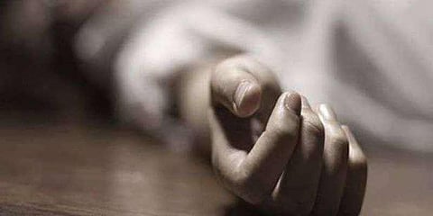 காணாமல் போனவரை அடையாளம் காட்ட போலீசுடன் சென்றவர் பலி