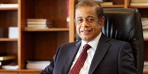 அதிபர் சிறிசேனவின் கோரிக்கையை ஏற்று இலங்கை பாதுகாப்புச் செயலர் ராஜினாமா