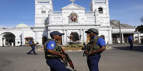 ‘இலங்கைக்கு செல்வதை தவிர்க்கவும்’ : இங்கிலாந்து, ஆஸ்திரேலிய அரசுகள் வேண்டுகோள்