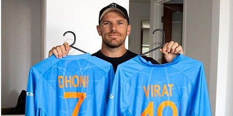 ஜெர்ஸி கொடுத்த விராட், தோனி - ஆஸி. கேப்டனின் நெகிழ்ச்சி