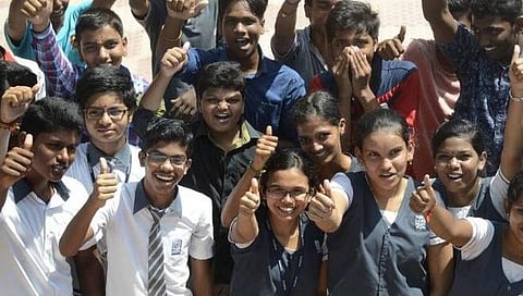 பத்தாம் வகுப்பு பொதுத்தேர்வில் திருப்பூர் மாவட்டம் முதலிடம்