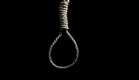 தோல்வி பயத்தில் தற்கொலை செய்து கொண்ட மாணவி தேர்வில் தேர்ச்சி