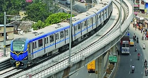மெட்ரோ ரயில் இயக்குவதில் காலதாமதம் !