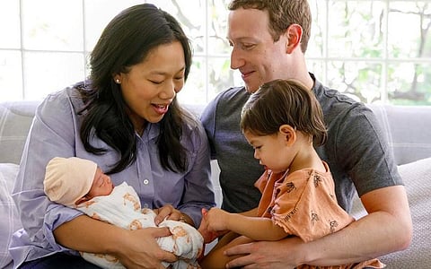 தன் மனைவி தொந்தரவு இல்லாமல் தூங்க மார்க் ஜூக்கர்பெர்க் கண்டுபிடித்த கருவி !