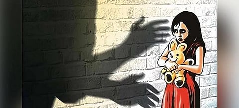 மகளுக்கு தொடர் பாலியல் வன்கொடுமை ! தந்தை கைது