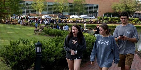 அமெரிக்க பல்கலையில் மாணவர் துப்பாக்கிச்சூடு: 2 பேர் உயிரிழப்பு, 4 பேர் படுகாயம்!