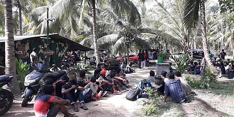 சொகுசு பங்களாவில் குடிபோதையில் அட்டகாசம் செய்த 150 மாணவர்கள் கைது