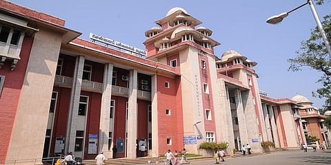 பொருளாதாரத்தில் பின்தங்கியவர்களுக்கு சென்னைப் பல்கலைக்கழகத்தில் இலவச கல்வி!