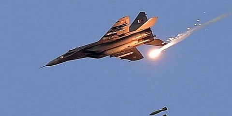 “பால்கோட் தாக்குதலில் 170 தீவிரவாதிகள் வரை கொல்லப்பட்டனர்” - இத்தாலி செய்தியாளர்