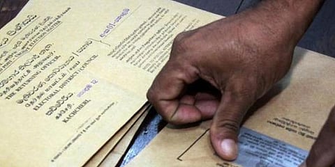 ''தபால் வாக்கு செலுத்த முடியவில்லை'' : அரசு ஊழியர்கள் குற்றச்சாட்டு