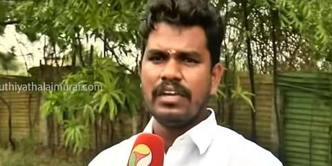 எம்.எல்.ஏ. பிரபு மீதும் சபாநாயகர் நடவடிக்கை எடுக்க உச்சநீதிமன்றம் இடைக்காலத் தடை