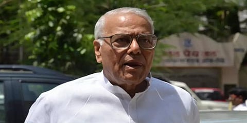 ''மோடியின் அரசை கலைக்க வாஜ்பாய் நினைத்தார்'' : யஷ்வந்த் சின்கா