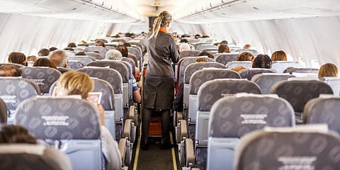 விமானத்தில் பாலியல் தொல்லை: இந்திய இளைஞருக்கு இங்கிலாந்தில் சிறை!