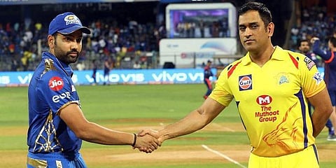 டாஸ் வென்றது மும்பை : சென்னை முதலில் பவுலிங்