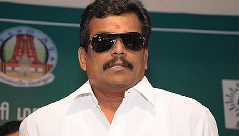 தங்க தமிழ்ச்செல்வன் தங்கியிருந்த அறையில் சோதனை