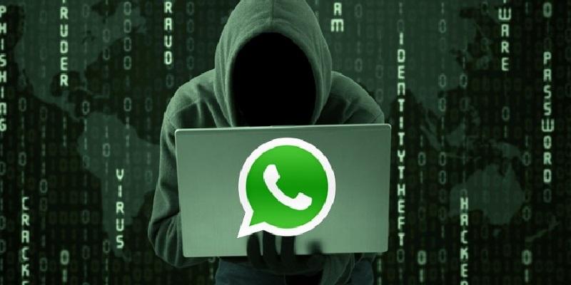 ''ஹேக்கர்ஸ் ஊடுருவ முயற்சி; உடனடியாக அப்டேட் செய்யுங்கள்'' - வாட்ஸ் அப் நிறுவனம்