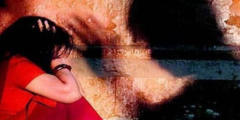 பெண்ணின் கருப்பையிலிருந்து அகற்றப்பட்ட பைக் கைப்பிடியின் உடைந்த பகுதி: கணவர் கைது