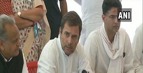 ஆல்வார் பாலியல் வன்கொடுமை: பாதிக்கப்பட்ட பெண் குடும்பத்தை சந்தித்தார் ராகுல் காந்தி!