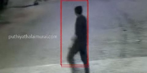 பகலில் சமையல் வேலை; இரவில் திருட்டு - சிசிடிவி மூலம் சிக்கிய கொள்ளையன்